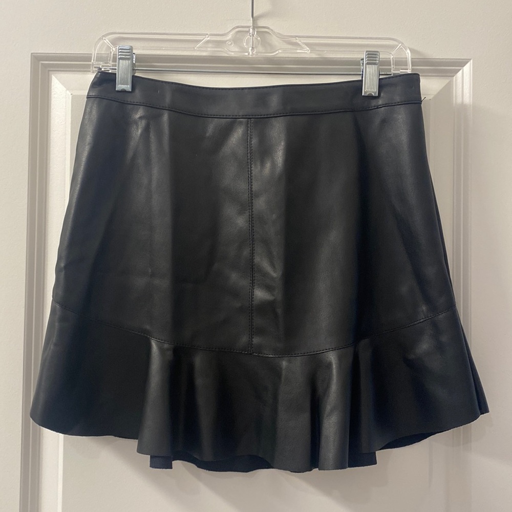 BB Dakota black leather skirt size 6